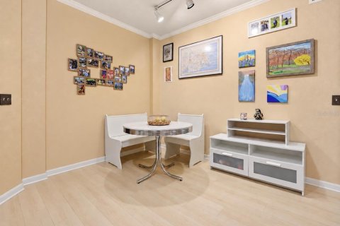 Condo in Orlando, Florida, 2 bedrooms  № 2400325 - photo 2