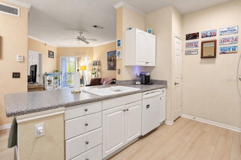 Condo in Orlando, Florida, 2 bedrooms  № 2400325 - photo 6