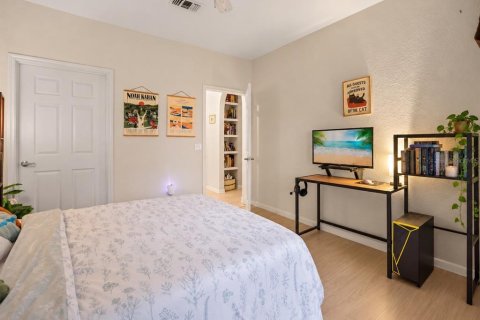 Condo in Orlando, Florida, 2 bedrooms  № 2400325 - photo 14