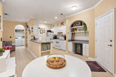 Condo in Orlando, Florida, 2 bedrooms  № 2400325 - photo 7