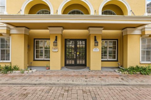 Condo in Orlando, Florida, 2 bedrooms  № 2400325 - photo 18