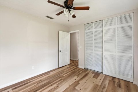 Villa ou maison à vendre à Deltona, Floride: 4 chambres, 170.75 m2 № 2272738 - photo 23
