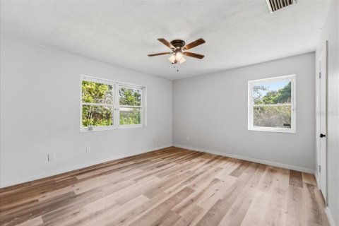 Villa ou maison à vendre à Deltona, Floride: 4 chambres, 170.75 m2 № 2272738 - photo 14