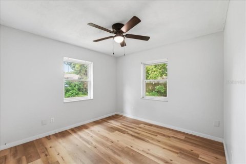 Villa ou maison à vendre à Deltona, Floride: 4 chambres, 170.75 m2 № 2272738 - photo 20