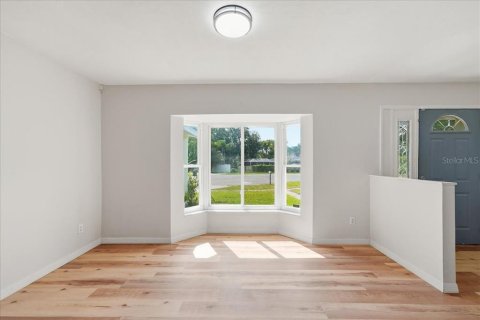 Villa ou maison à vendre à Deltona, Floride: 4 chambres, 170.75 m2 № 2272738 - photo 6