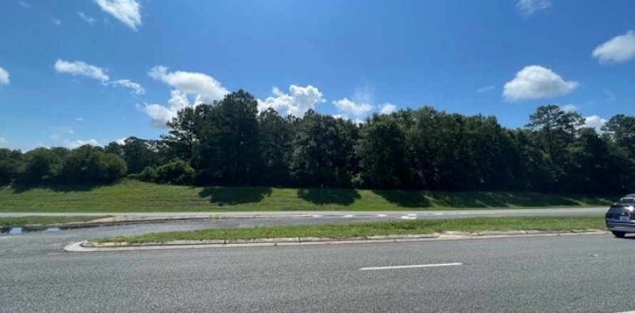 Propiedad comercial en Crestview, Florida № 559035