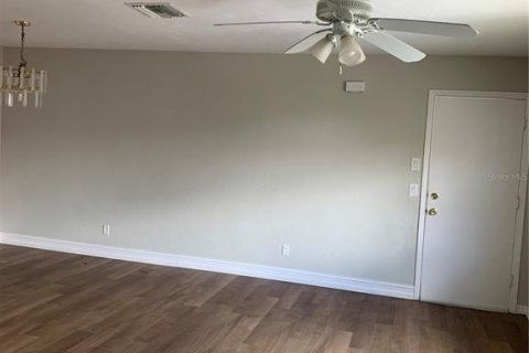 Condominio en alquiler en Punta Gorda, Florida, 2 dormitorios, 97.18 m2 № 2094377 - foto 7