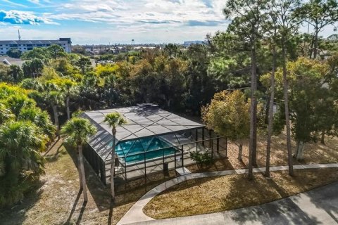 Condominio en alquiler en Punta Gorda, Florida, 2 dormitorios, 97.18 m2 № 2094377 - foto 2