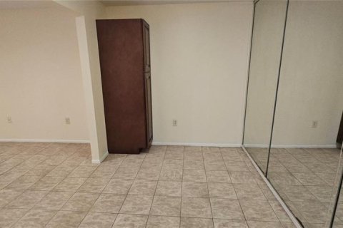 Condo in Sanford, Florida, 2 bedrooms  № 1802060 - photo 8