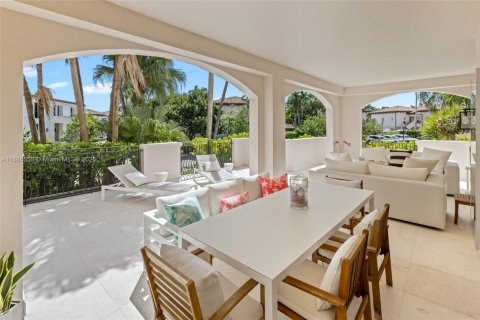 Copropriété à louer à Miami Beach, Floride: 3 chambres, 190.36 m2 № 2169681 - photo 11