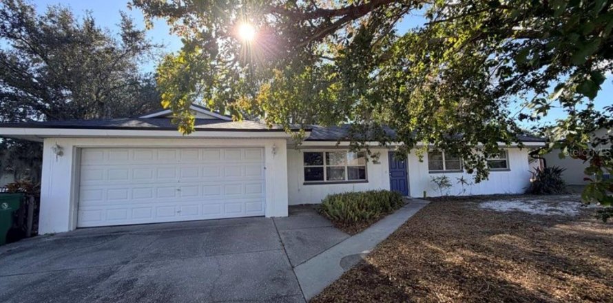 Villa ou maison à Port Charlotte, Floride 3 chambres, 123.75 m2 № 2389183