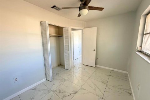 Villa ou maison à louer à Port Charlotte, Floride: 3 chambres, 123.75 m2 № 2389183 - photo 6