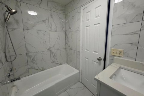 Villa ou maison à louer à Port Charlotte, Floride: 3 chambres, 123.75 m2 № 2389183 - photo 13
