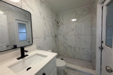 Villa ou maison à louer à Port Charlotte, Floride: 3 chambres, 123.75 m2 № 2389183 - photo 9