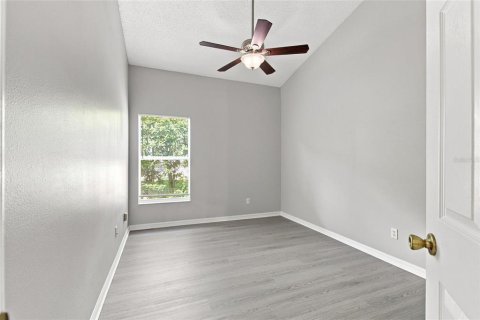 House in Clermont, Florida 4 bedrooms, 180.42 sq.m. № 2299425 - photo 22