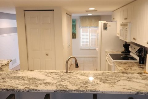 Copropriété à vendre à Rotonda, Floride: 2 chambres, 119.38 m2 № 2259239 - photo 10