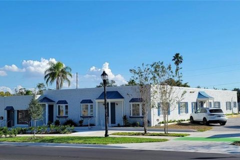 Propiedad comercial en alquiler en Clearwater, Florida, 463.58 m2 № 1915544 - foto 5