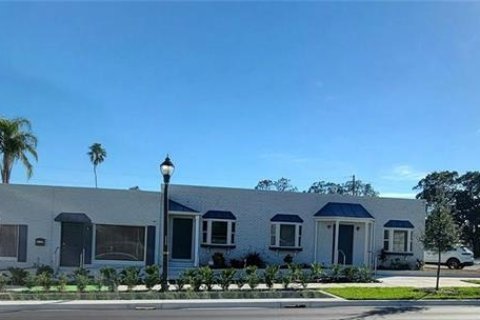 Propiedad comercial en alquiler en Clearwater, Florida, 463.58 m2 № 1915544 - foto 1