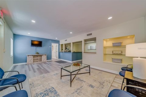 Propiedad comercial en alquiler en Clearwater, Florida, 463.58 m2 № 1915544 - foto 9