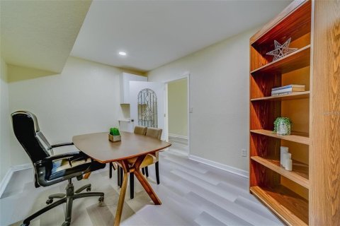 Propiedad comercial en alquiler en Clearwater, Florida, 463.58 m2 № 1915544 - foto 25