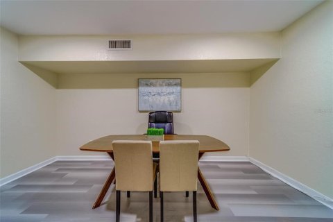 Propiedad comercial en alquiler en Clearwater, Florida, 463.58 m2 № 1915544 - foto 24