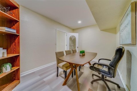 Propiedad comercial en alquiler en Clearwater, Florida, 463.58 m2 № 1915544 - foto 22