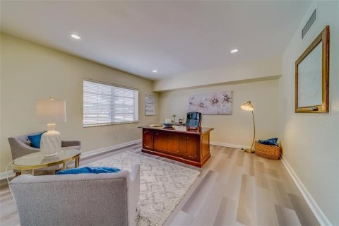Propiedad comercial en alquiler en Clearwater, Florida, 463.58 m2 № 1915544 - foto 14