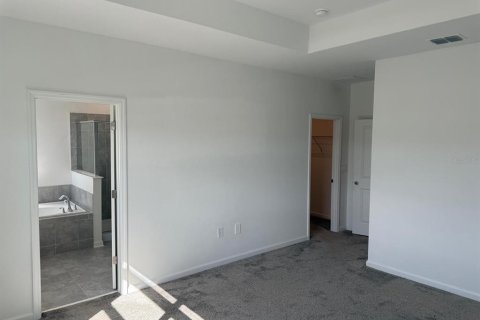 Townhouse in Davenport, Florida 3 bedrooms, 173.17 sq.m. № 2112646 - photo 26