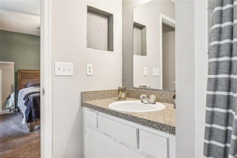 Casa en venta en Tampa, Florida, 3 dormitorios, 111.48 m2 № 1893981 - foto 17