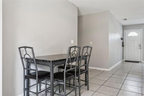 Casa en venta en Tampa, Florida, 3 dormitorios, 111.48 m2 № 1893981 - foto 7