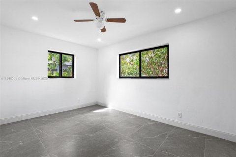 House in Fort Lauderdale, Florida 3 bedrooms № 1848875 - photo 17