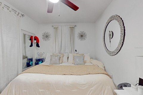 House in Orlando, Florida 3 bedrooms, 111.48 sq.m. № 1900194 - photo 13