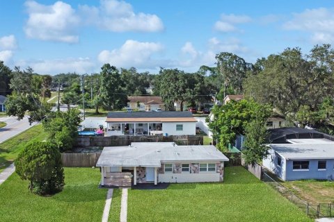 House in Orlando, Florida 3 bedrooms, 111.48 sq.m. № 1900194 - photo 16