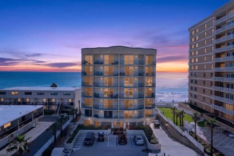 Condo in Daytona Beach Shores, Florida, 3 bedrooms № 2369283