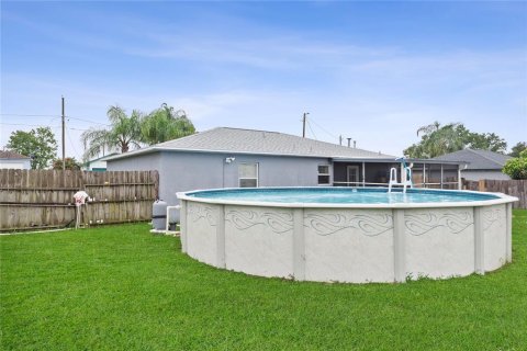 House in Eagle Lake, Florida 3 bedrooms, 98.76 sq.m. № 1903483 - photo 28