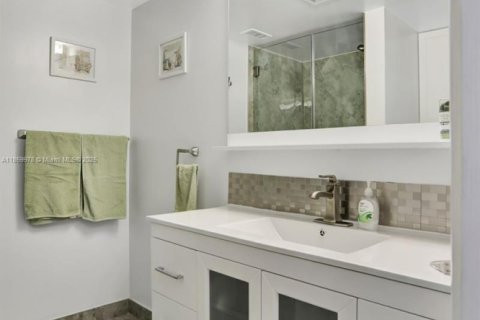 Condo in Margate, Florida, 2 bedrooms  № 1888428 - photo 18