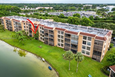 Condo in Margate, Florida, 2 bedrooms  № 1888428 - photo 21