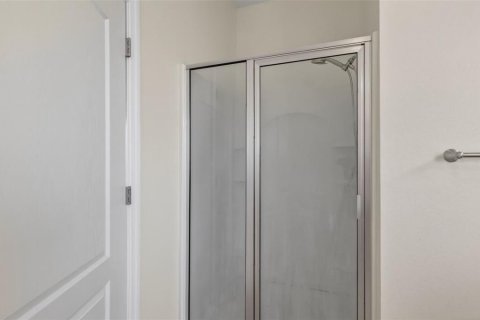 House in Tavares, Florida 4 bedrooms, 150.87 sq.m. № 2205966 - photo 19