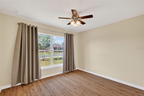 House in Tavares, Florida 4 bedrooms, 150.87 sq.m. № 2205966 - photo 24