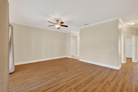House in Tavares, Florida 4 bedrooms, 150.87 sq.m. № 2205966 - photo 6