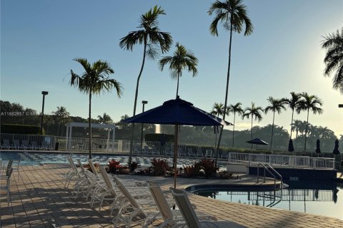 Купить виллу или дом в Уэстон, Флорида 1 комната, 131.92м2, № 1931972 - фото 17