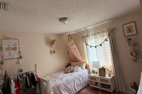 Купить виллу или дом в Уэстон, Флорида 1 комната, 131.92м2, № 1931972 - фото 11