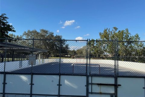 Купить виллу или дом в Уэстон, Флорида 1 комната, 131.92м2, № 1931972 - фото 23