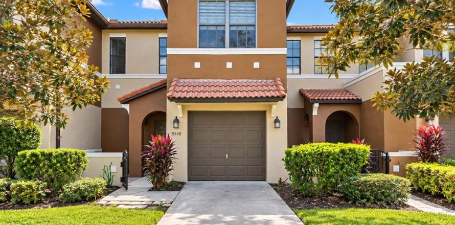 Townhouse in Orlando, Florida 3 bedrooms, 136.01 sq.m. № 2391184