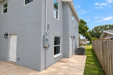 Villa ou maison à vendre à Holiday, Floride: 4 chambres, 144 m2 № 2410581 - photo 28