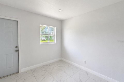 Villa ou maison à vendre à Holiday, Floride: 4 chambres, 144 m2 № 2410581 - photo 7