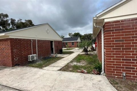 Appartement à louer à Lake Alfred, Floride: 2 chambres, 576.46 m2 № 2398729 - photo 8
