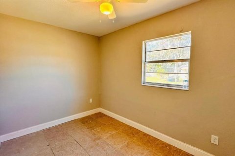 Appartement à louer à Lake Alfred, Floride: 2 chambres, 576.46 m2 № 2398729 - photo 6