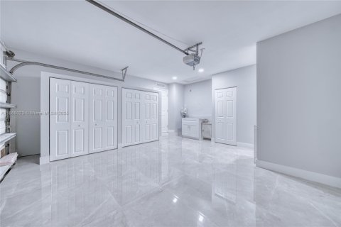 Casa en venta en Pembroke Pines, Florida, 3 dormitorios, 147.71 m2 № 1893254 - foto 18