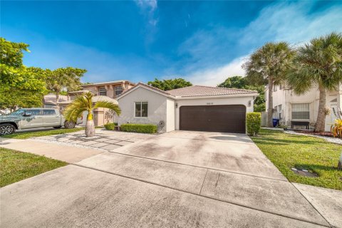 Casa en venta en Pembroke Pines, Florida, 3 dormitorios, 147.71 m2 № 1893254 - foto 8